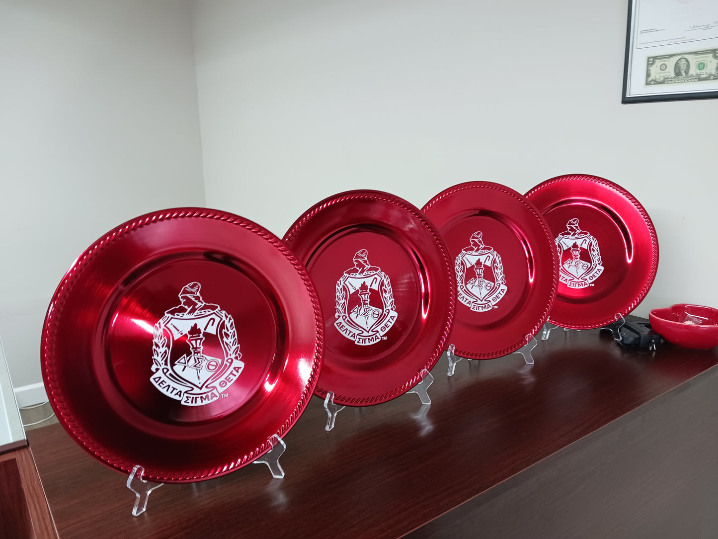 DST Shield Charger Plates with Stand